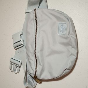 UNISEX Herschel Fanny Pack in Ballad Blue